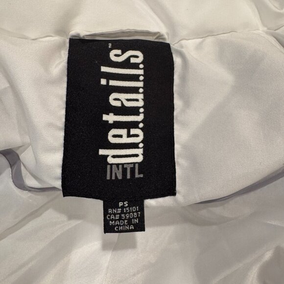 DETAILS INTL Women's White Zipper Hooded Coat with Size PS - Picture 12 of 15